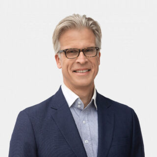 Dr. Chris-Carol Bremer